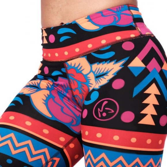 Zumba Wear 2Pc Glam Tank & Capri Leggings Set - Picture 8 of 13